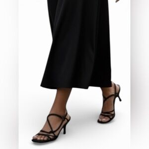 STUART WEITZMAN Women’s Strappy Kitten Heels Black Suede Size 8 luxury low shoes